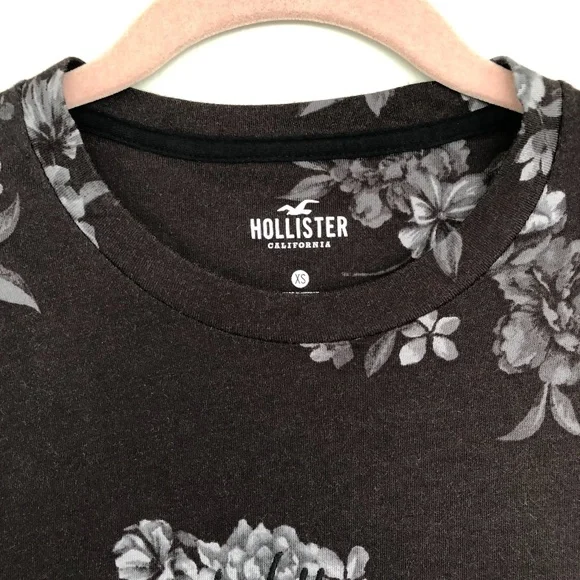 Long Sleeve Cotton Tee with Floral Design - Picture 3 of 16
